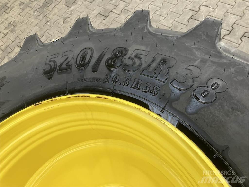 BKT 520/85R38 Opony, koła i felgi