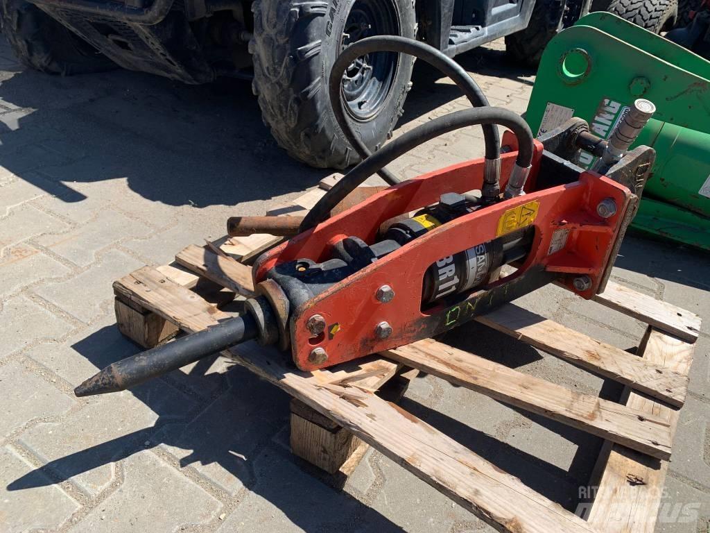 Sandvik BR111A010 Młoty hydrauliczne
