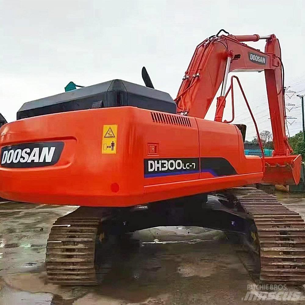 Doosan 300 Koparki gąsienicowe