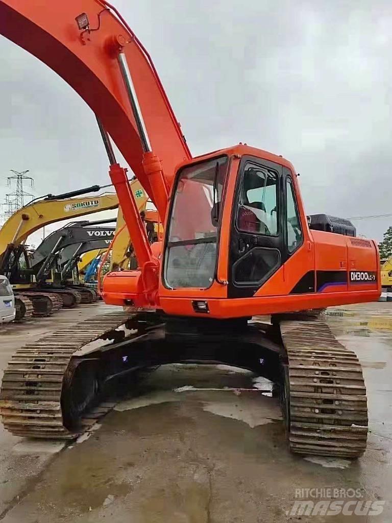 Doosan 300 Koparki gąsienicowe