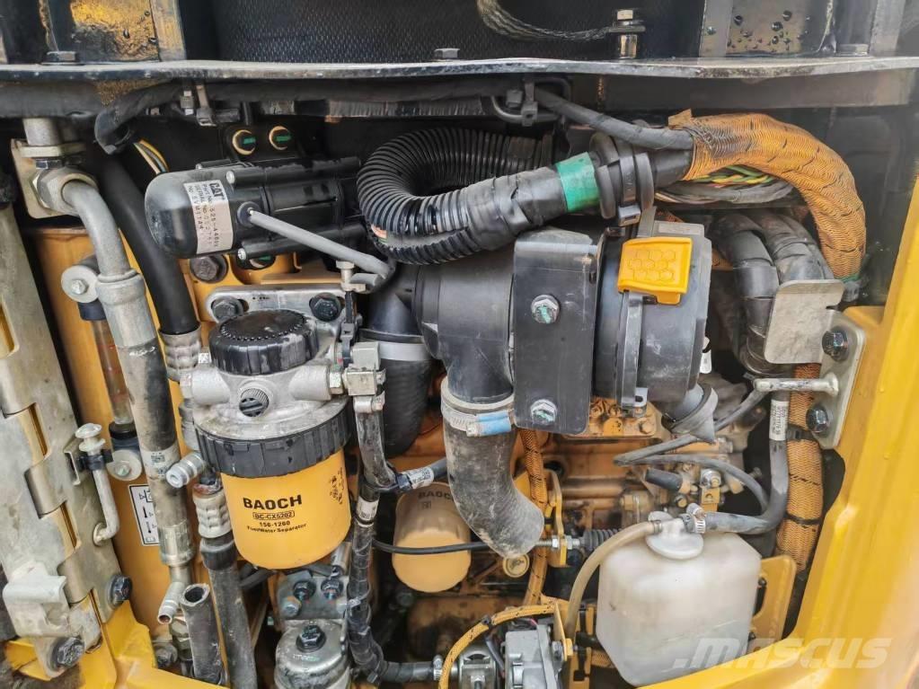CAT 302 CR Minikoparki