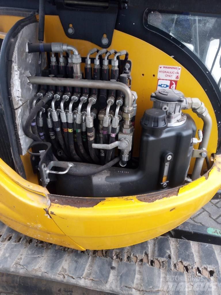 JCB 8030 Minikoparki