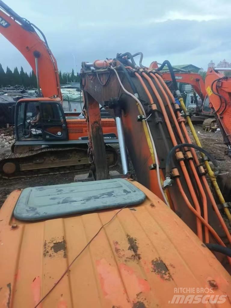 Doosan DX 260LC Koparki gąsienicowe