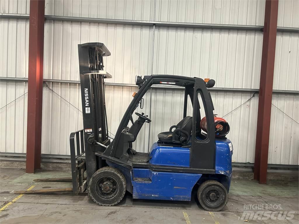 Nissan UD02A20PQ Wózki LPG