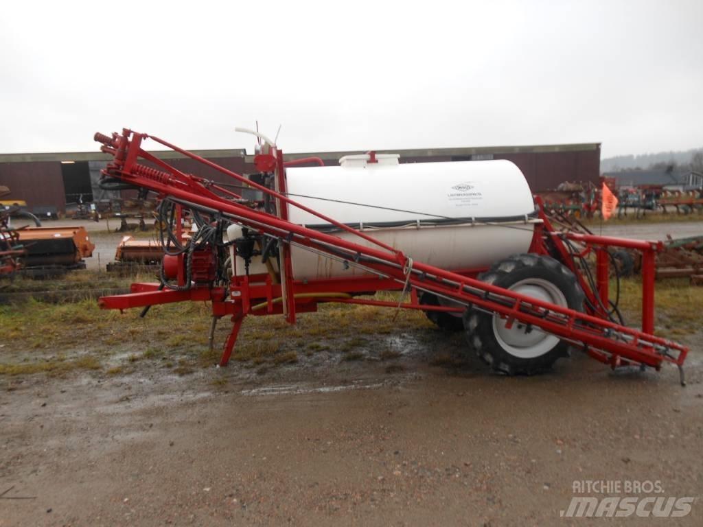 Lindus SPRUTA 2400L Opryskiwacze zaczepiane
