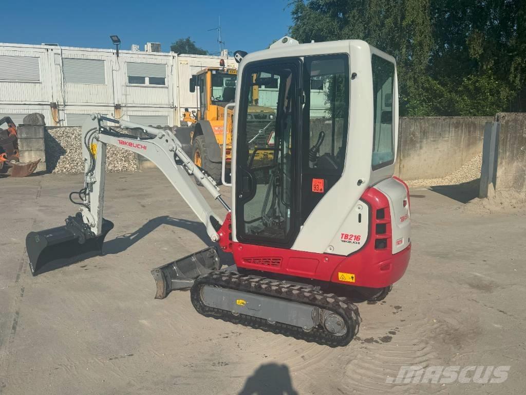 Takeuchi TB 216 Minikoparki