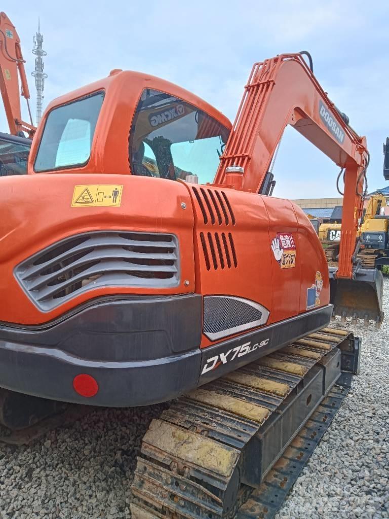 Doosan DX 75 Minikoparki
