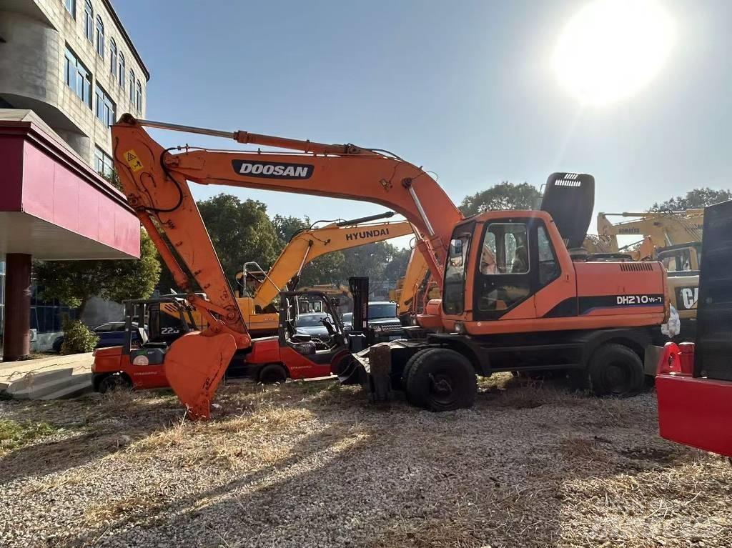 Doosan DH 210 W Koparki kołowe