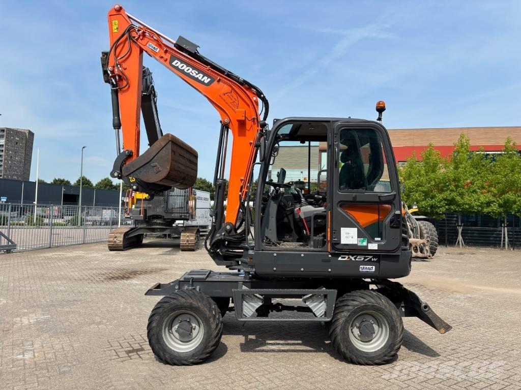 Doosan DX 57 Koparki kołowe