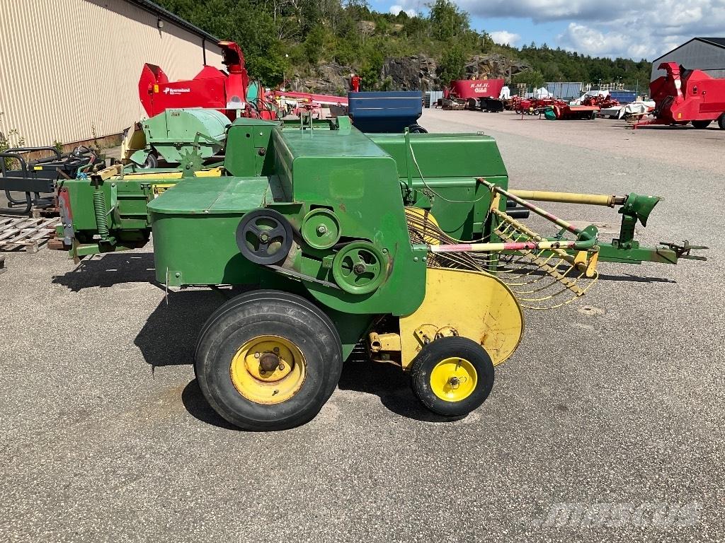 John Deere 440 Prasy kostkujące
