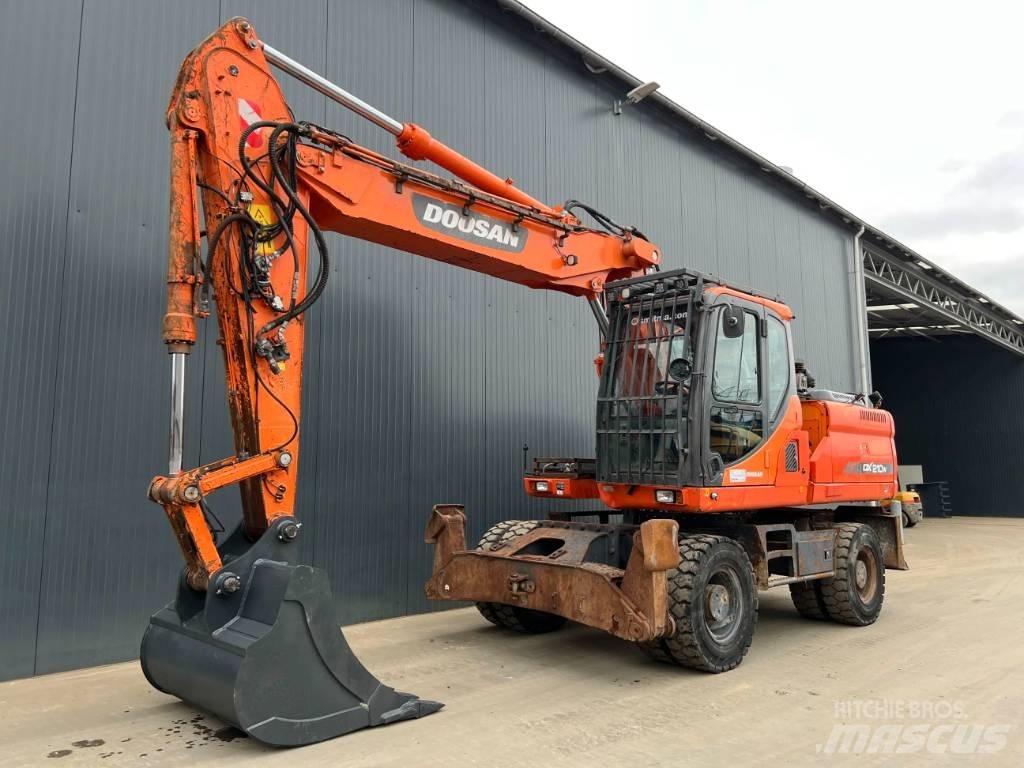 Doosan DX210W Koparki kołowe