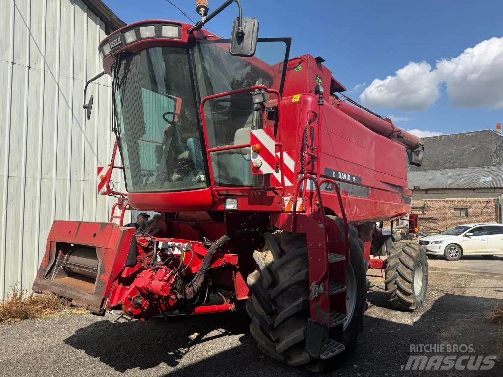 Case IH 2366 E Kombajny zbożowe