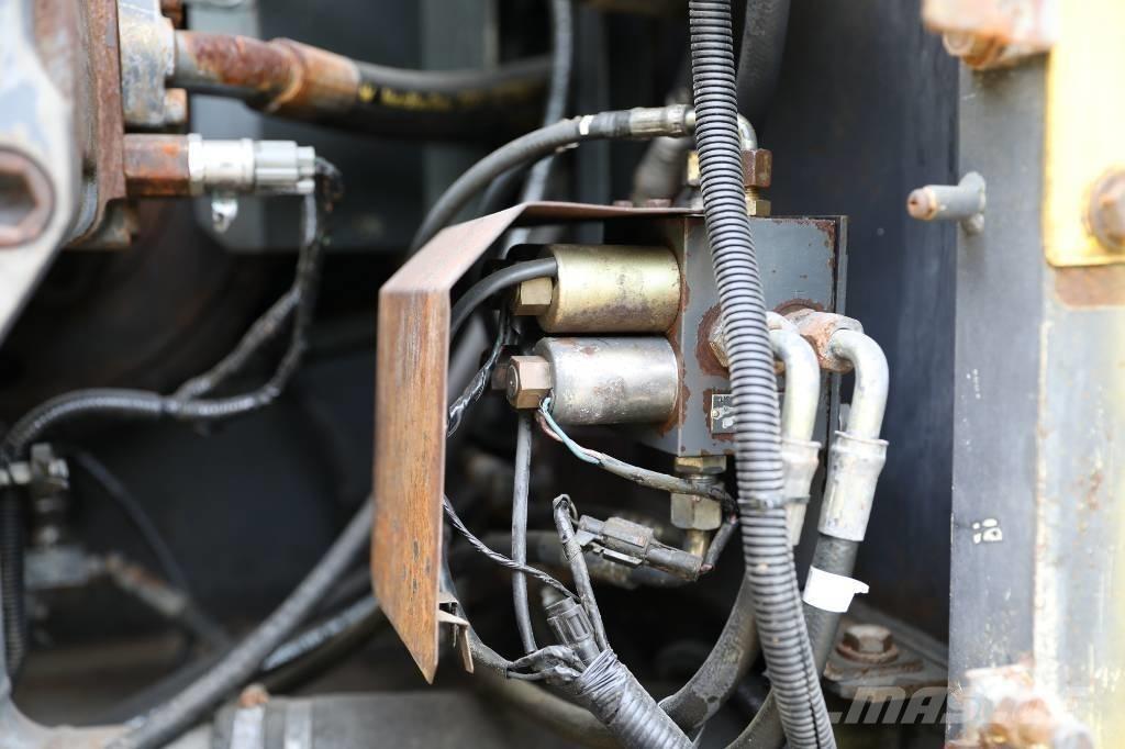 Sumitomo SH200A3 Koparki gąsienicowe