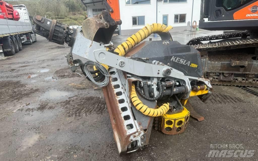 Doosan DX 235 Harwardery