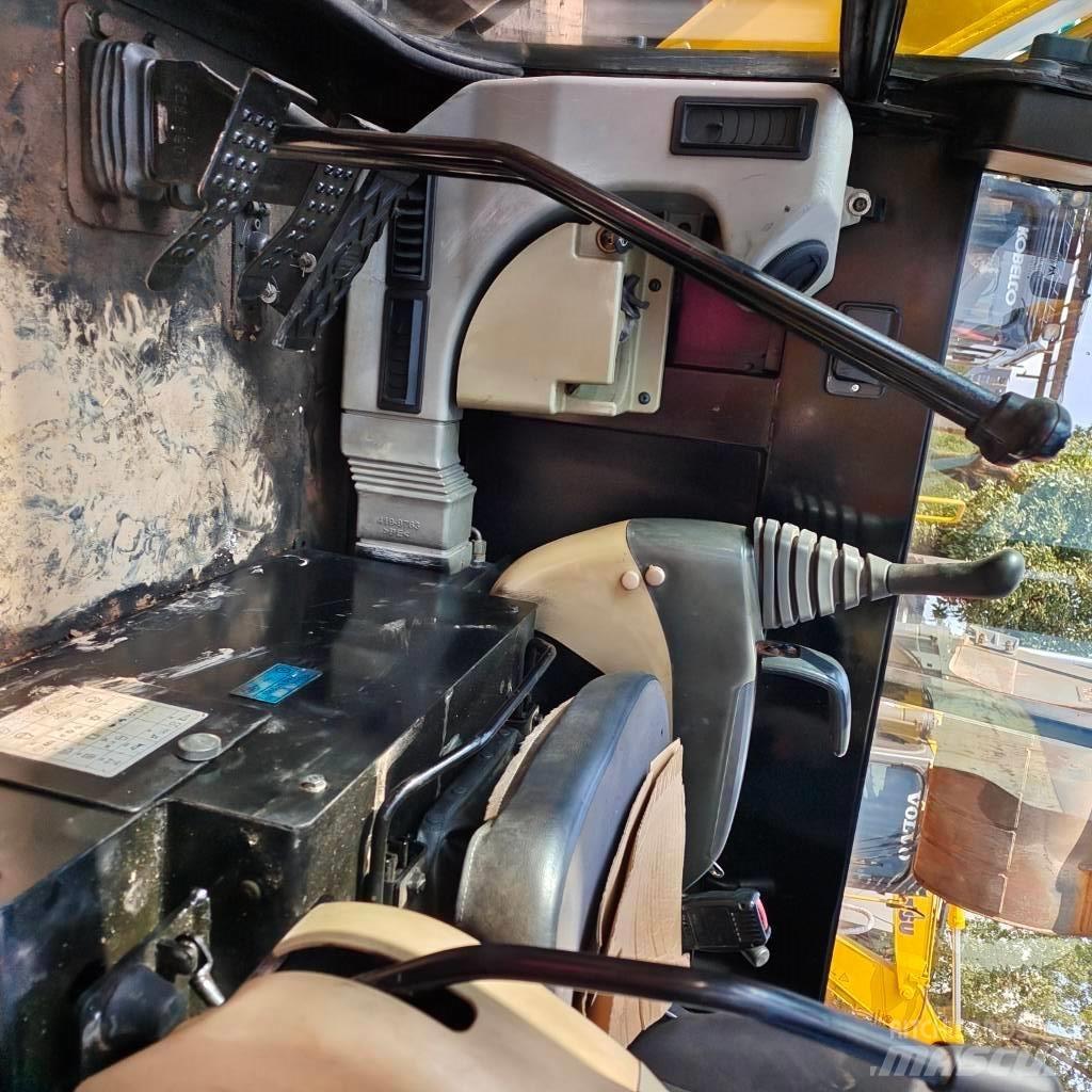CAT 305.5 E Minikoparki
