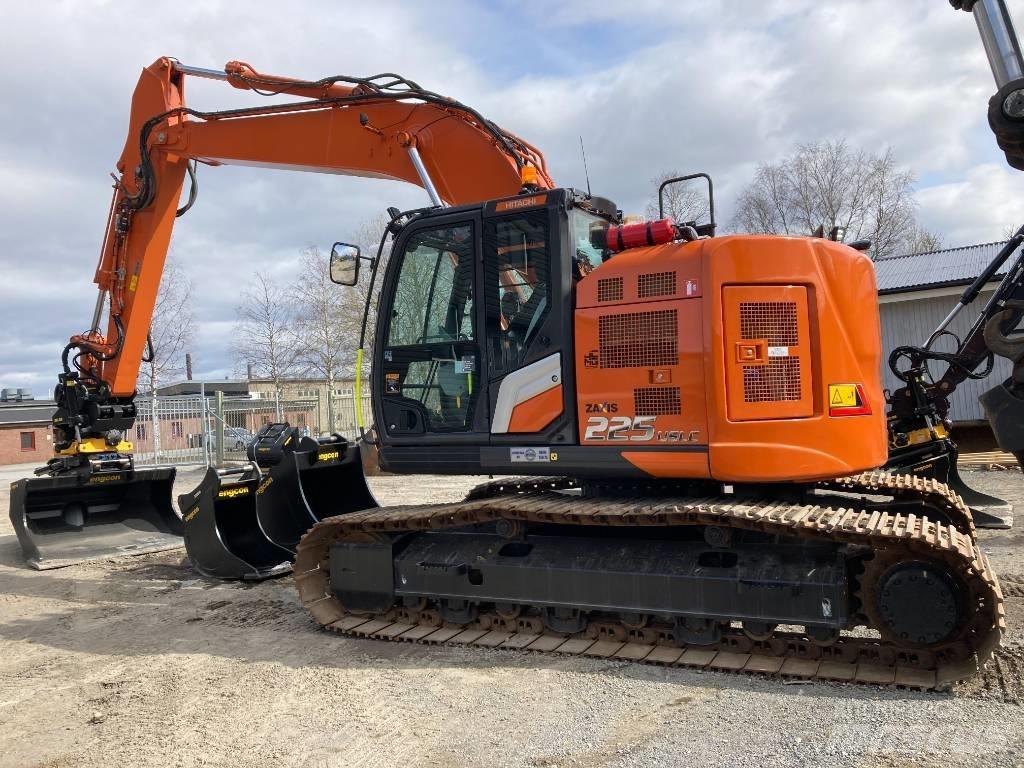 Hitachi ZX 225 US LC Koparki gąsienicowe