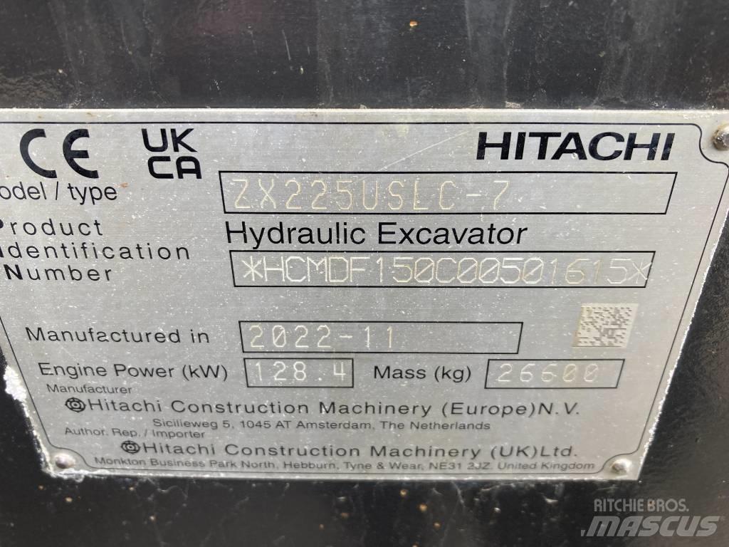 Hitachi ZX 225 US LC Koparki gąsienicowe