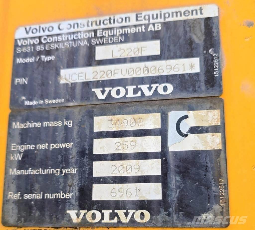 Volvo L 220 F Ładowarki kołowe