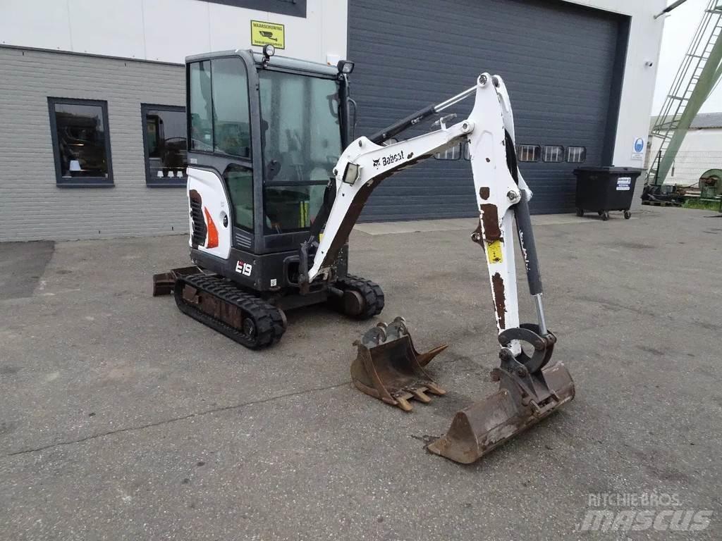 Bobcat E19 Minikoparki