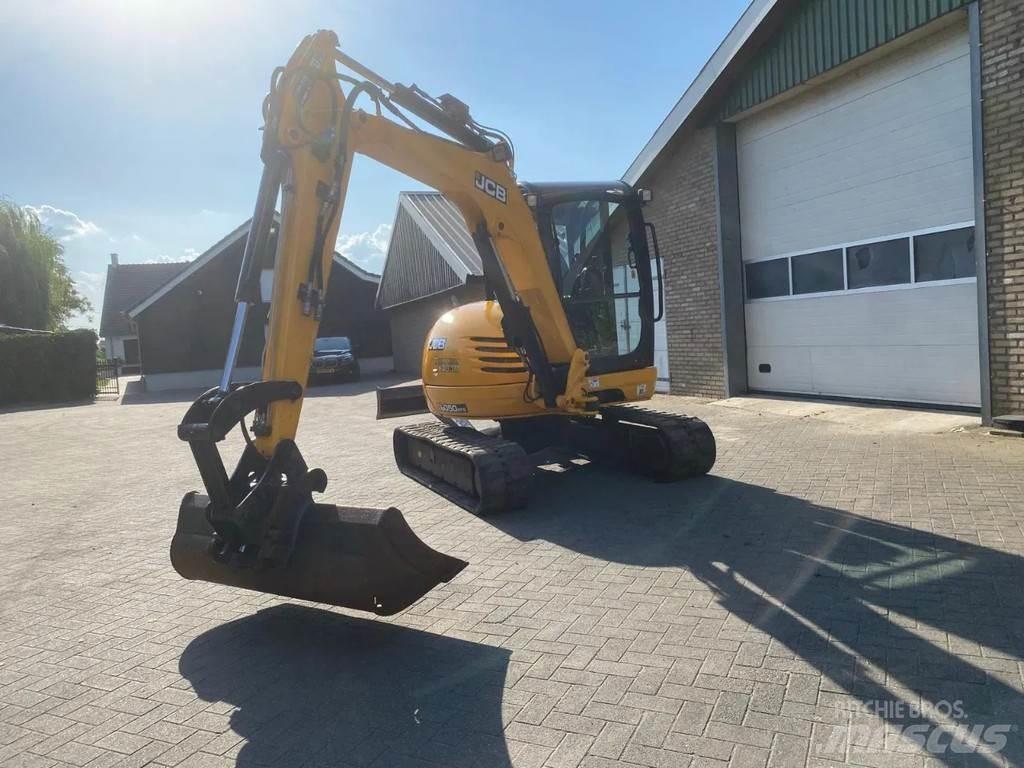JCB 8050 Minikoparki