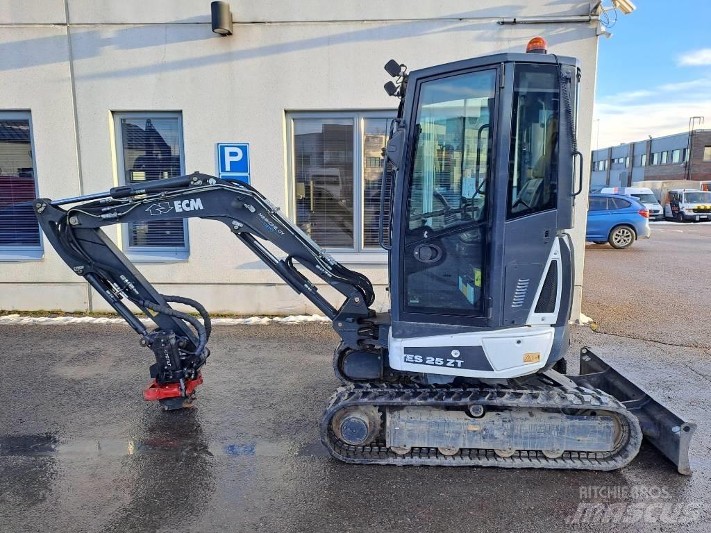 ECM ES 25 ZT Minikoparki