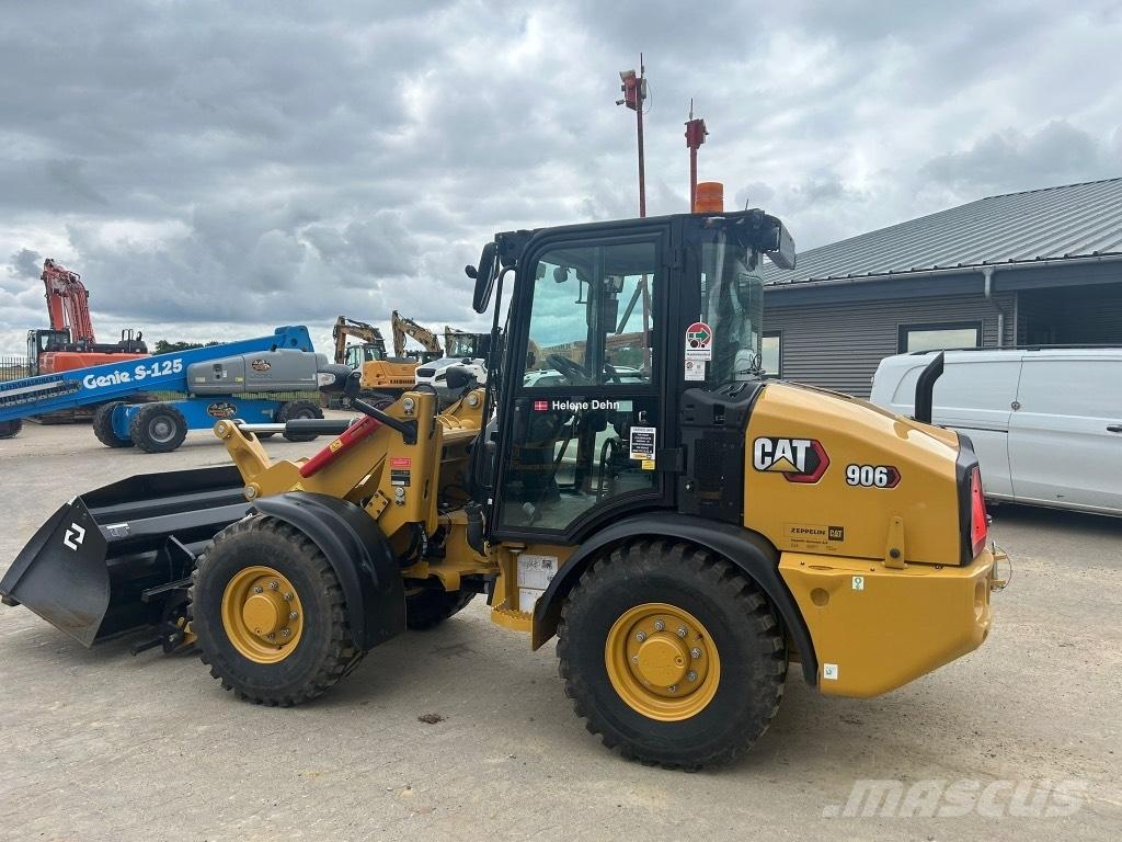 CAT 906 Ładowarki kołowe