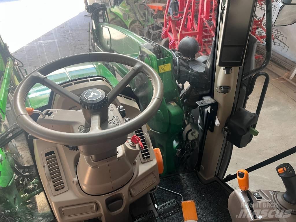 John Deere 6120 M Ciągniki rolnicze