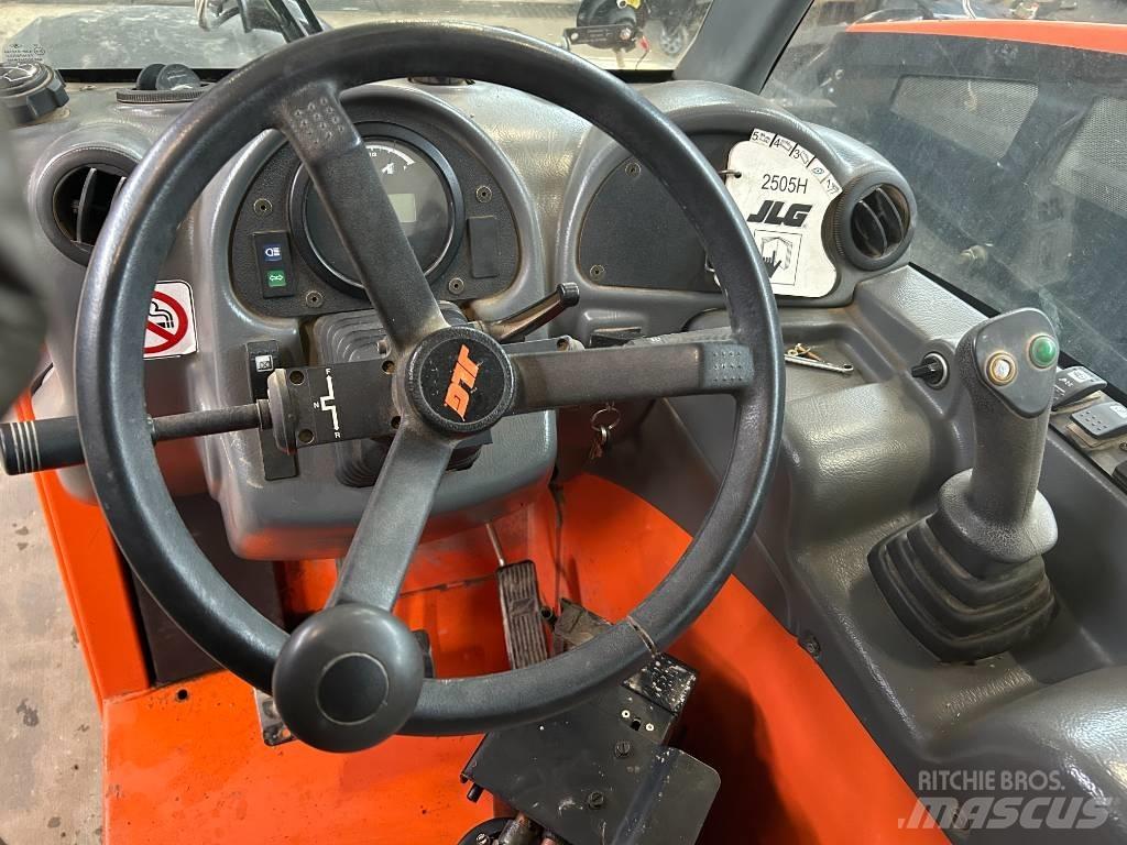 JLG 2505 H Ładowarki teleskopowe