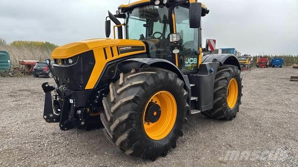 JCB Fastrac 4220 Ciągniki rolnicze