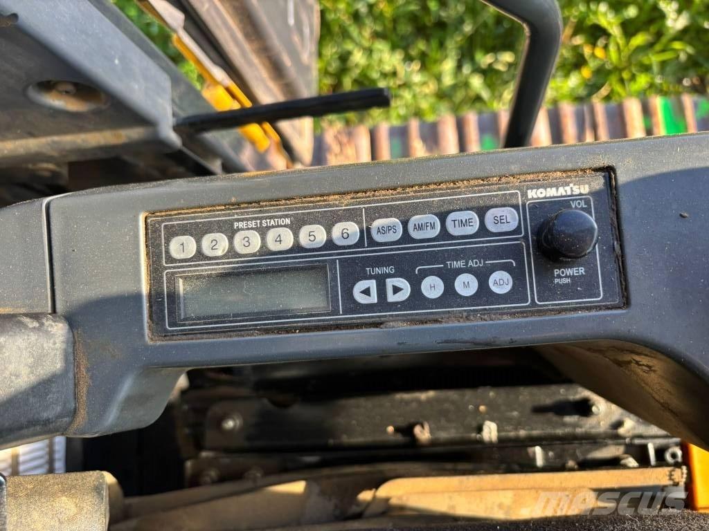 Komatsu PC 210 LC-8 Koparki gąsienicowe