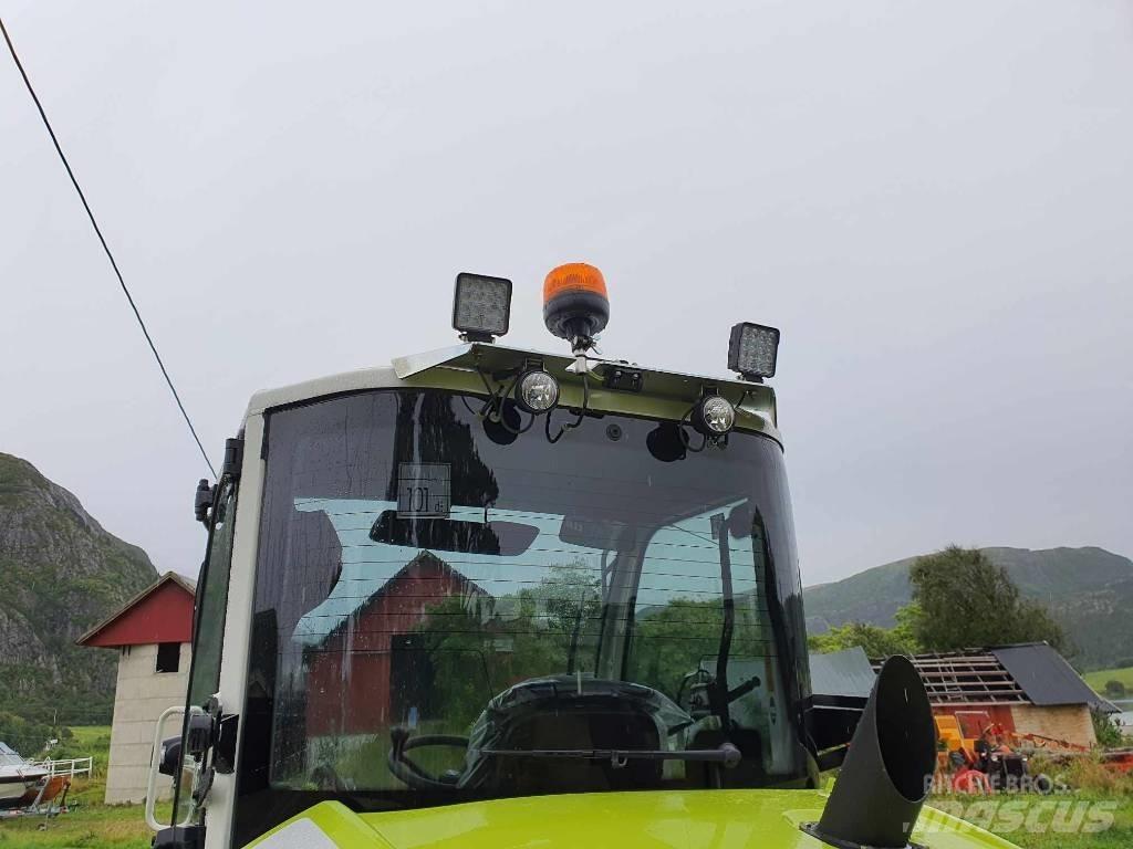 CLAAS TORION 530 Ładowacze i koparki czołowe
