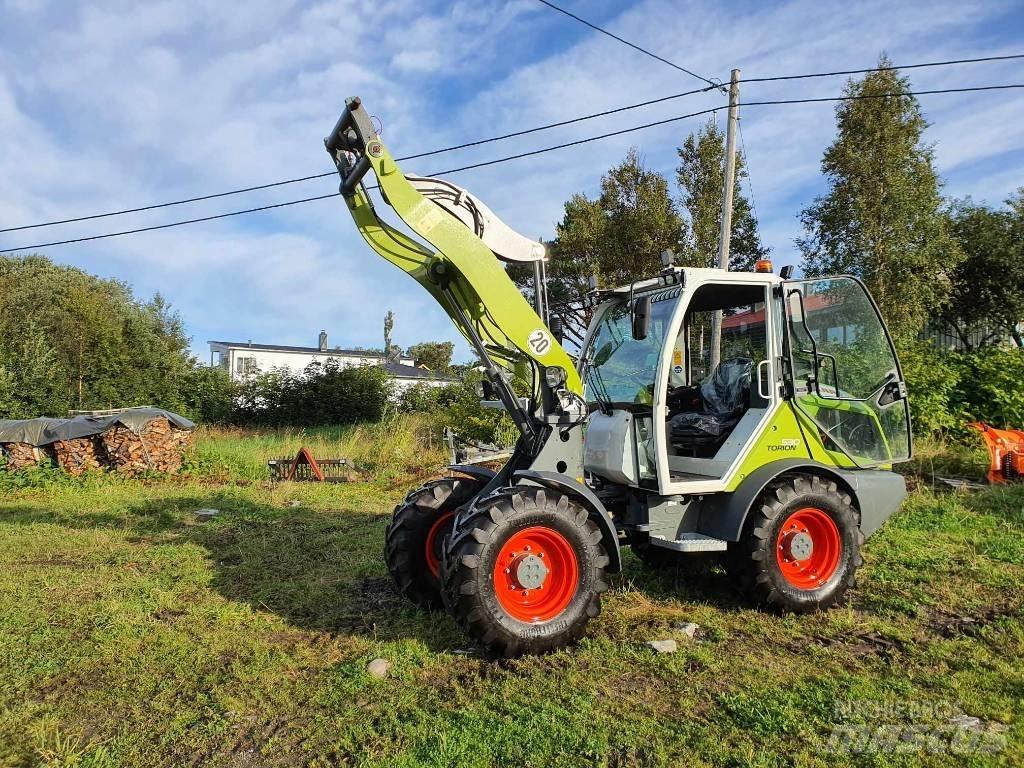 CLAAS TORION 530 Ładowacze i koparki czołowe