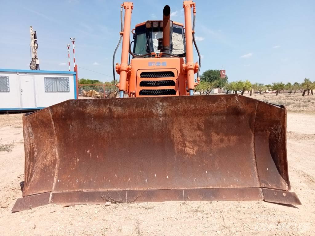 Fiat-Hitachi D 180 Spycharki gąsienicowe