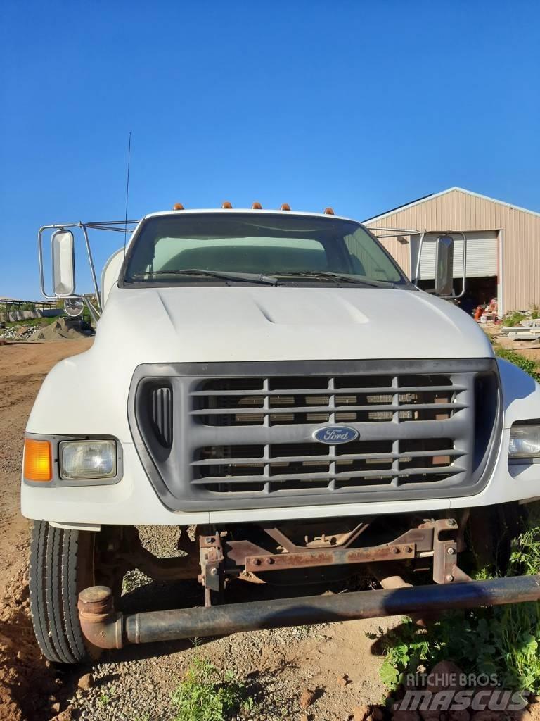 Ford F 750 Polewaczki