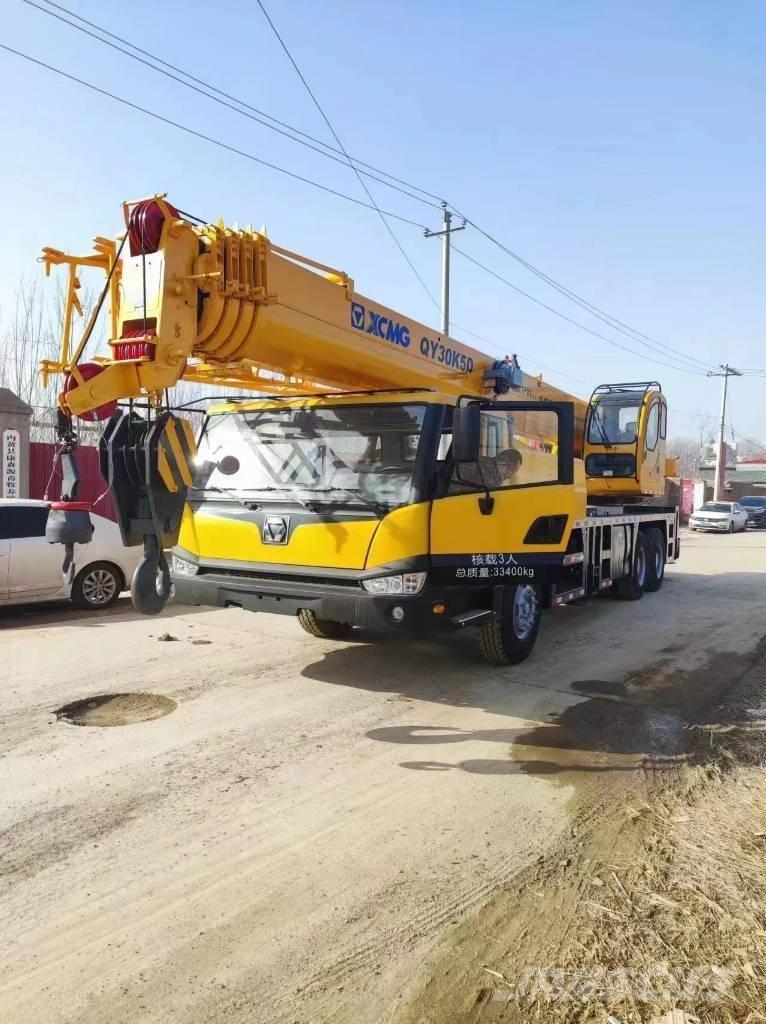 XCMG QY30T Żurawie szosowo-terenowe