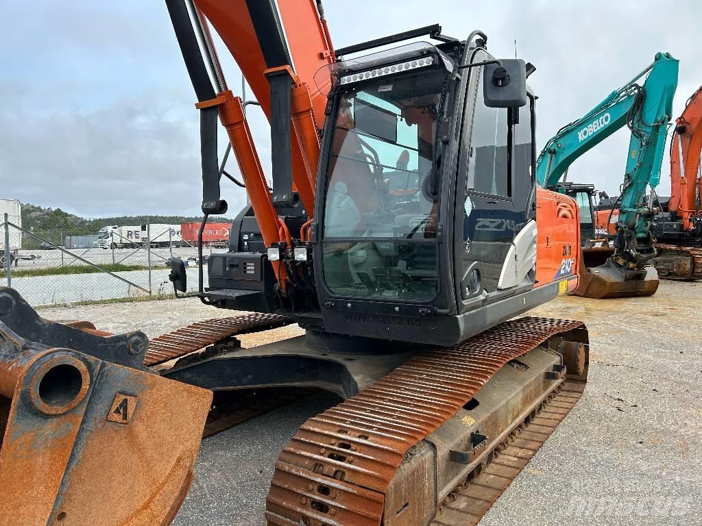 Hitachi ZX 210 LC-6 Koparki gąsienicowe