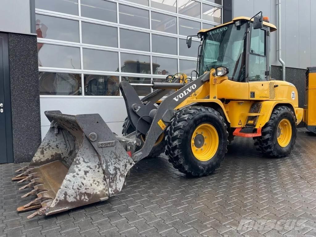Volvo L30G Ładowarki kołowe