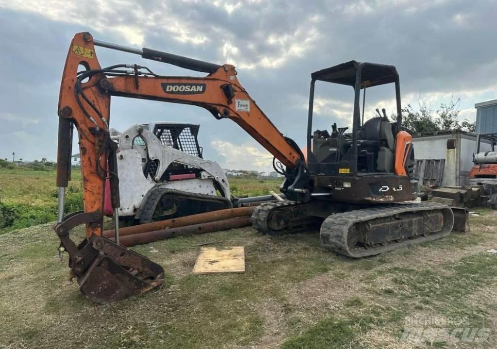 Doosan DX50 Koparki gąsienicowe