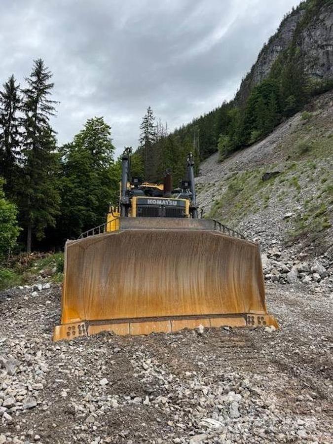 Komatsu D375A-8 Spycharki gąsienicowe