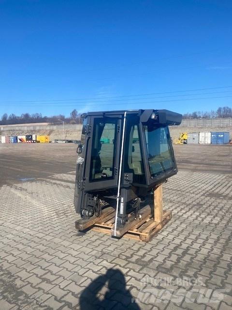 CASE D 1650 NEW CAB Kabiny i wnętrze