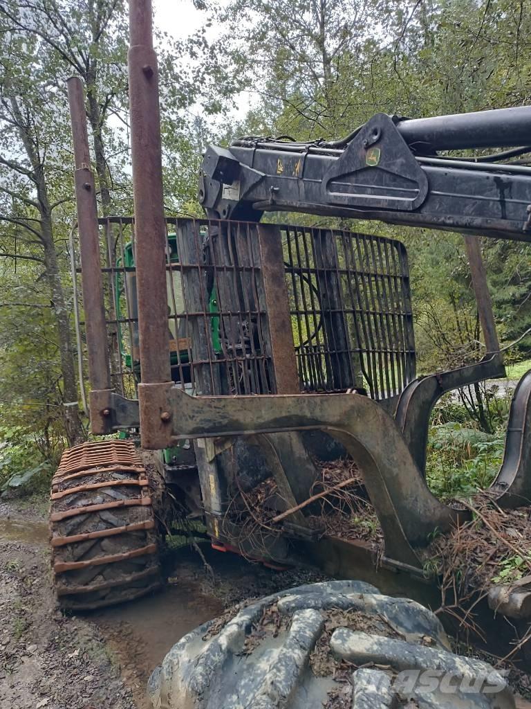 John Deere 1210 E Forwardery