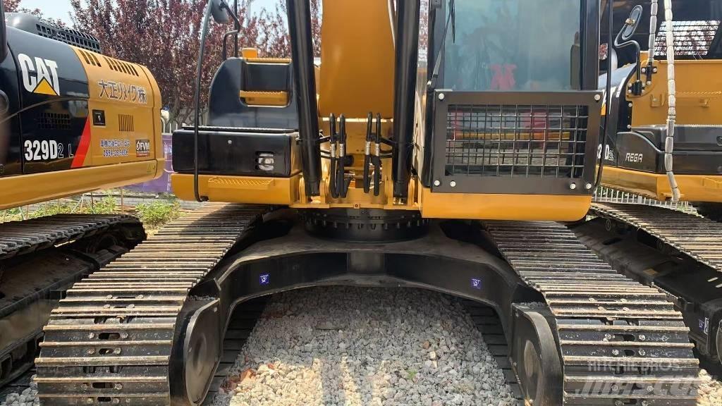 CAT 323D Koparki gąsienicowe