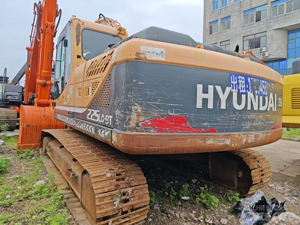 Hyundai R 225LC-9T Koparki gąsienicowe