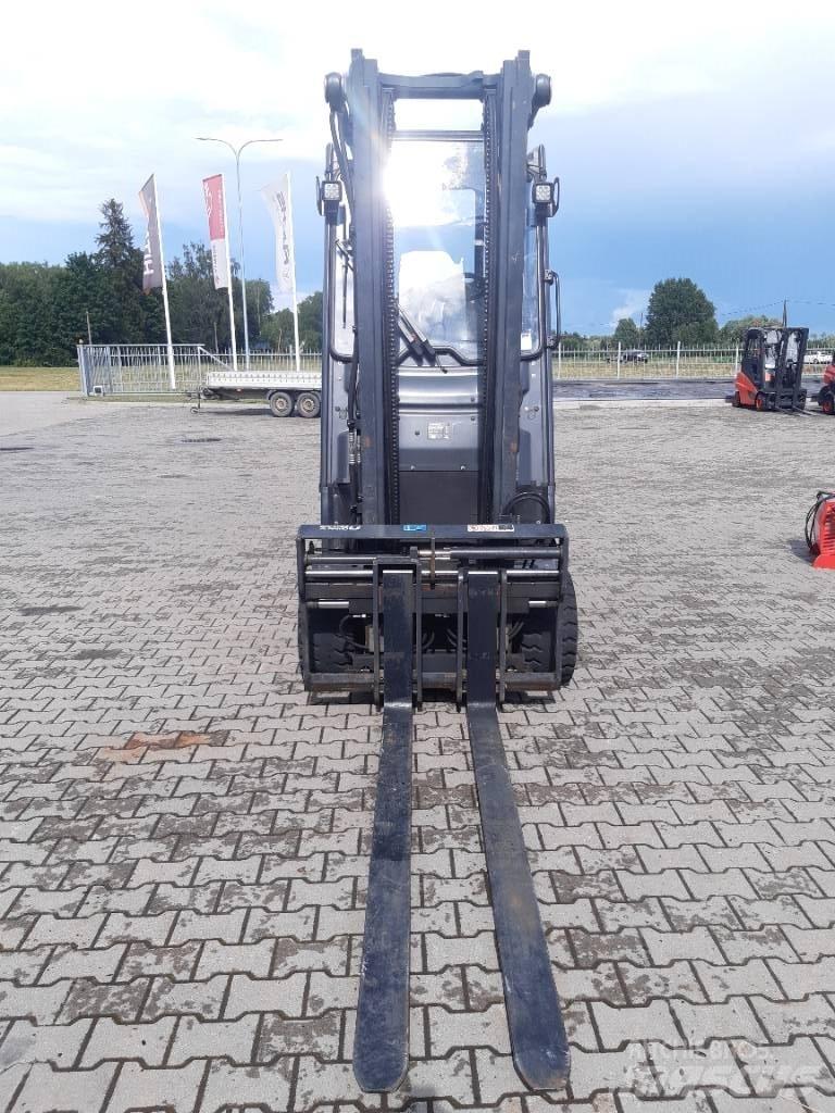 Linde E30HL Wózki elektryczne