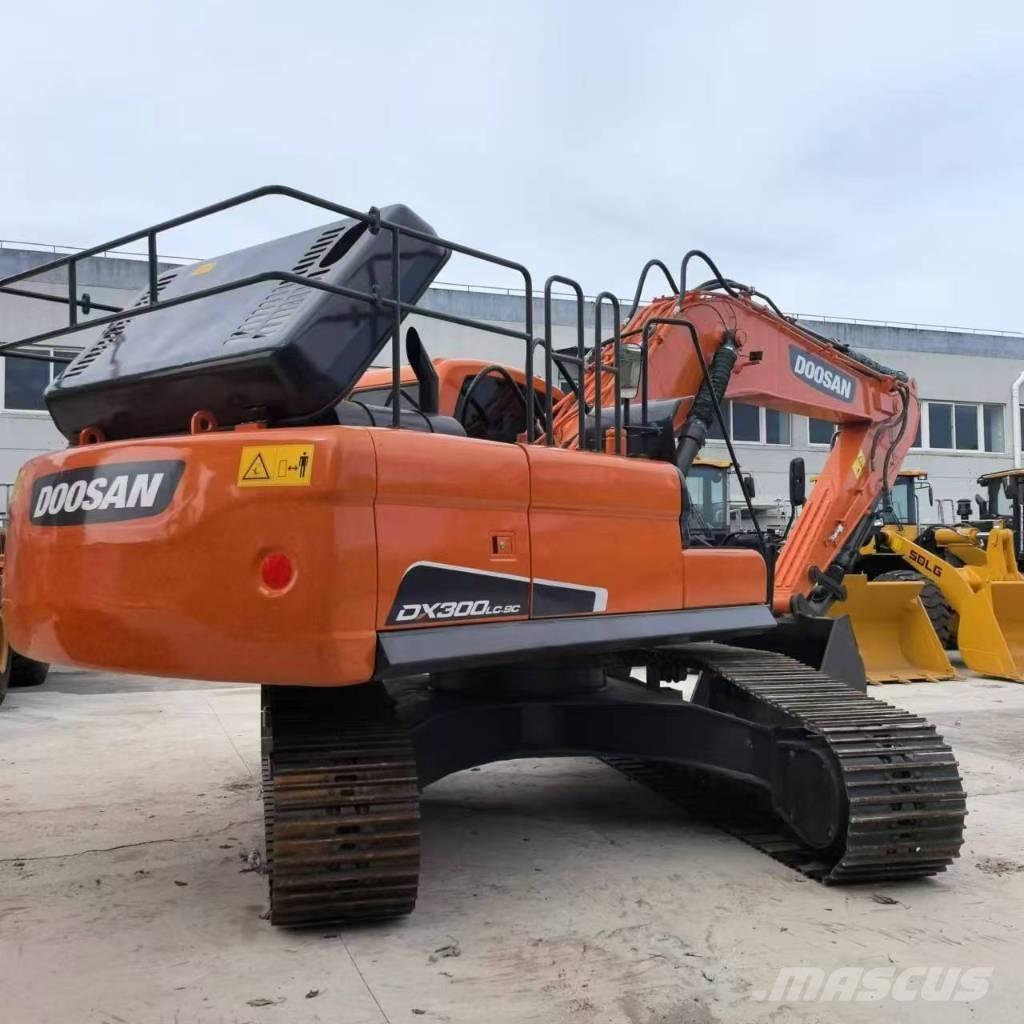 Doosan DX 300 Koparki gąsienicowe