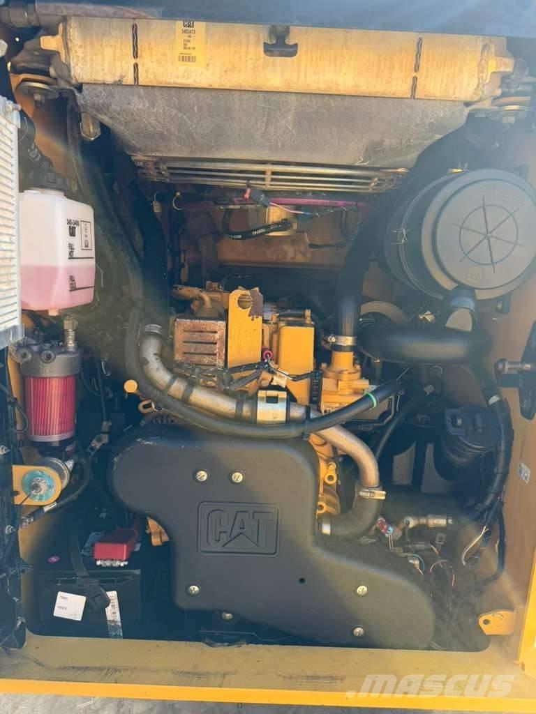 CAT 279 D3 Ładowarki burtowe