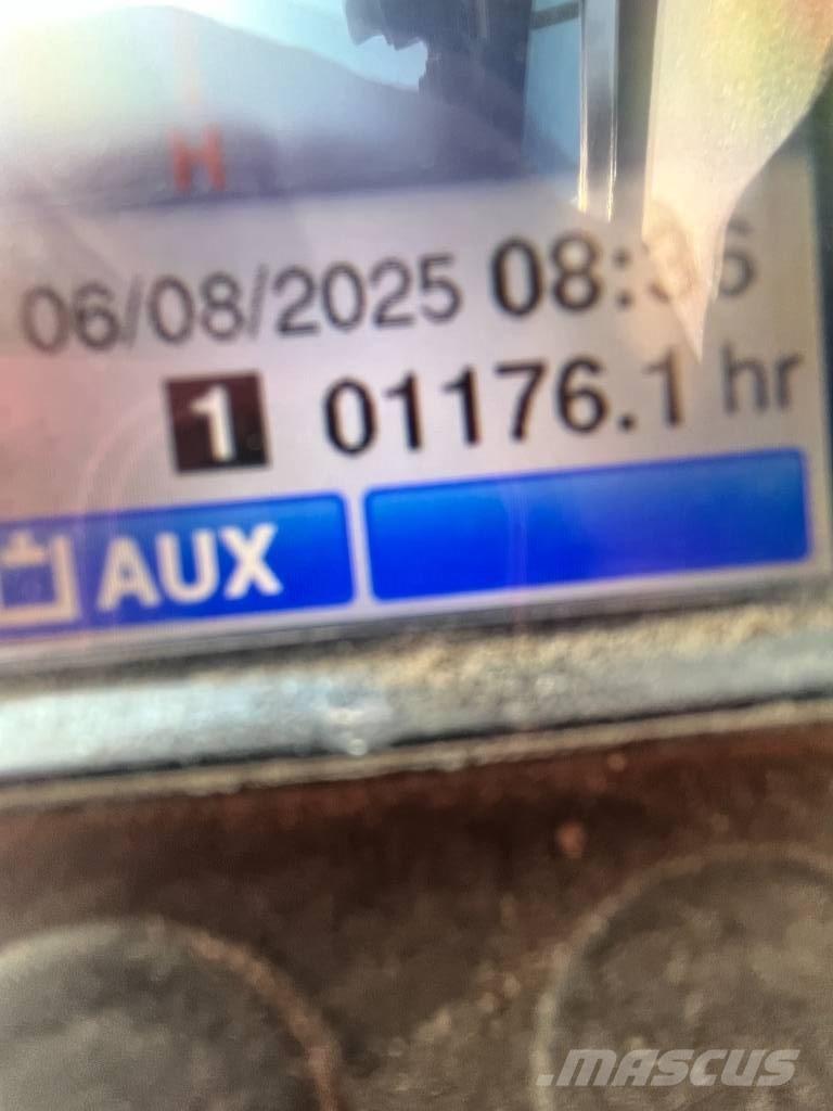 Takeuchi TB 235 Minikoparki