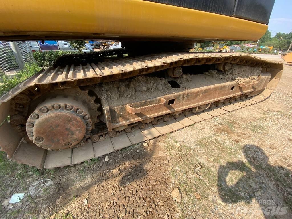 CAT 324D Koparki gąsienicowe