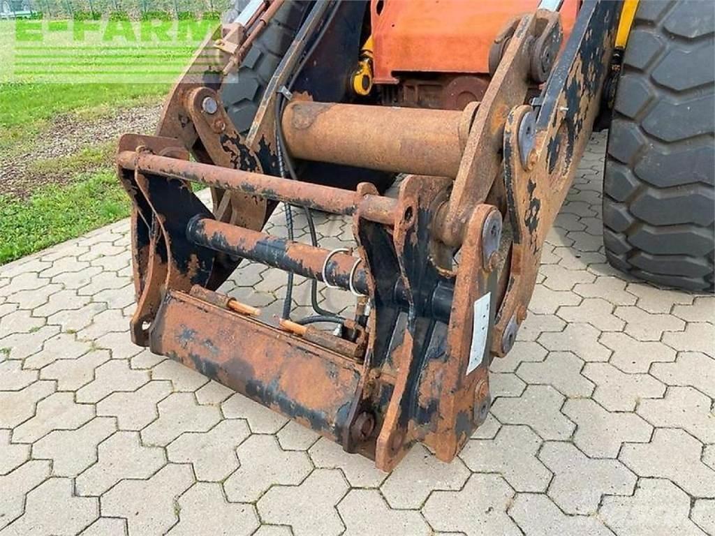 JCB 426e agri ht Minikoparki