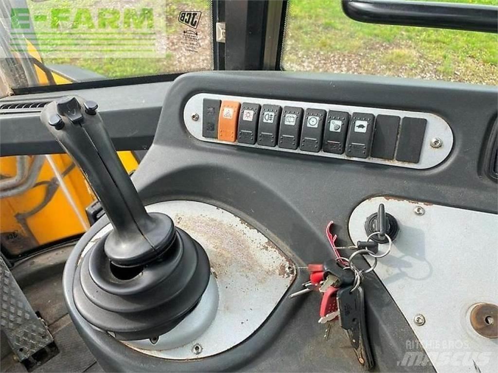 JCB 426e agri ht Minikoparki
